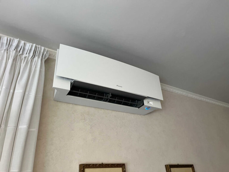 Climatizzatore split a parete installato da Impianti Antonelli a Roma